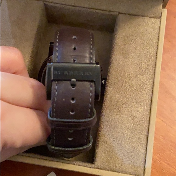 Men’s Burberry Watch - Picture 5 of 10